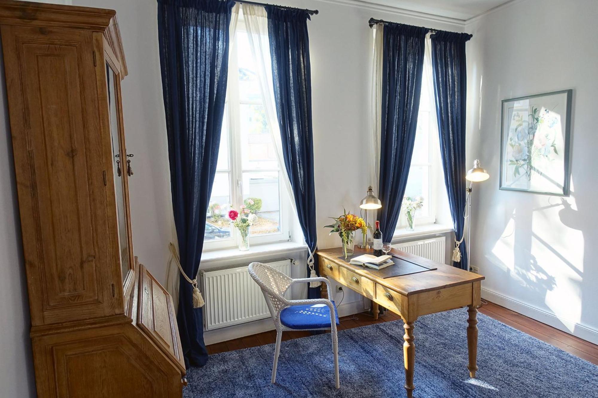 Warnemuende Galerie Apartment *